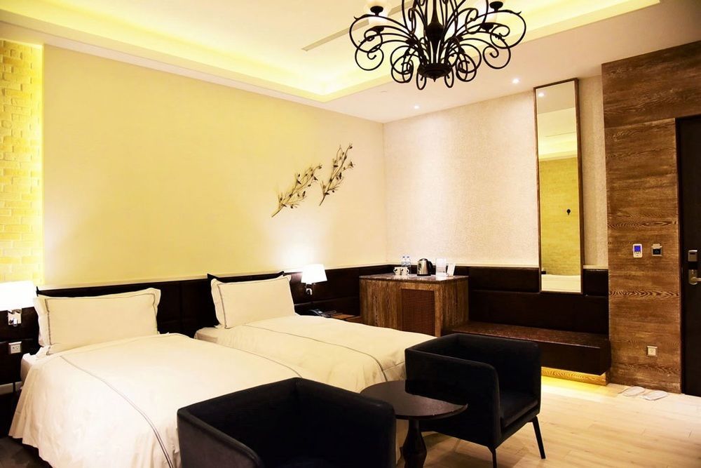 The Castle Ballet Taichung A Boutique Hotel Екстериор снимка
