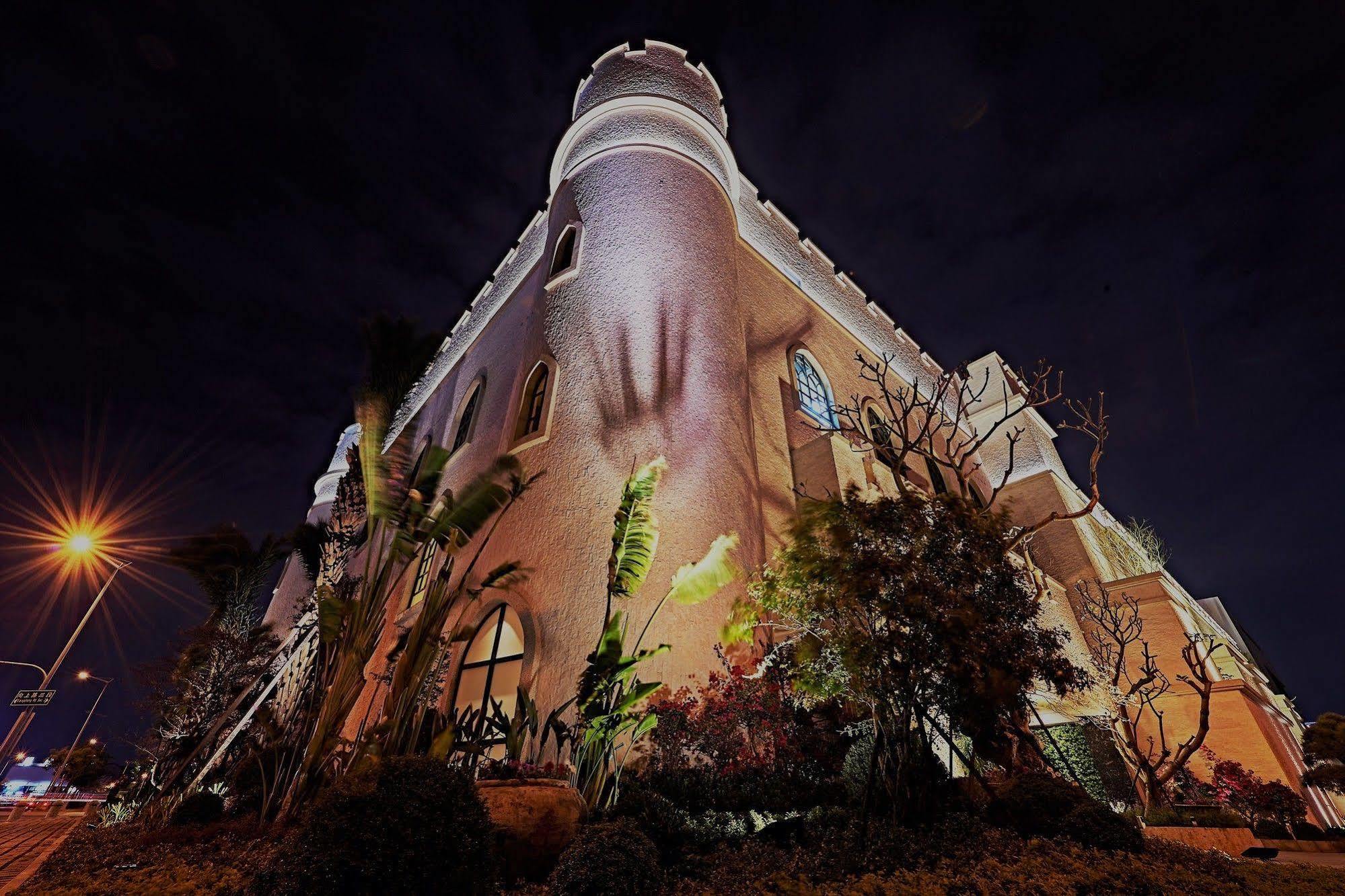 The Castle Ballet Taichung A Boutique Hotel Екстериор снимка